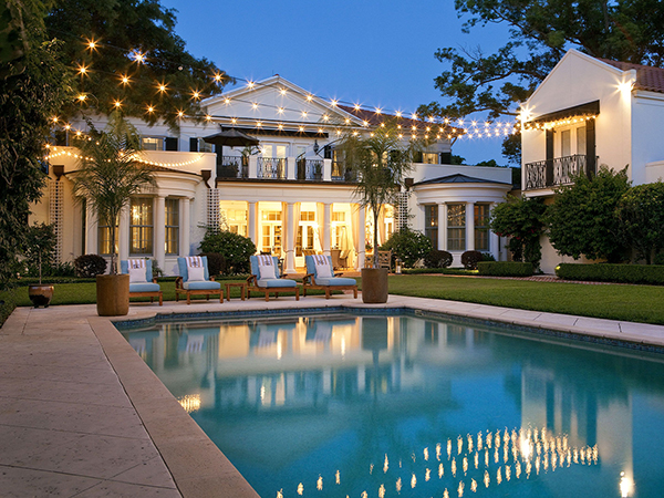 beautiful string lights