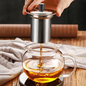 teapot with infuer