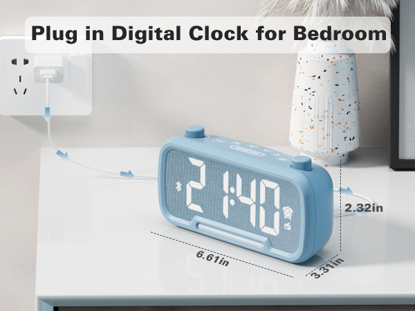Plug-in digital clock