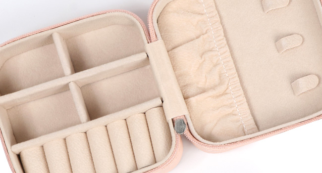 small jewelry case