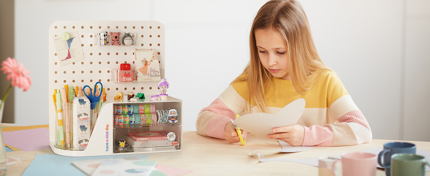 desk organizers and accessories