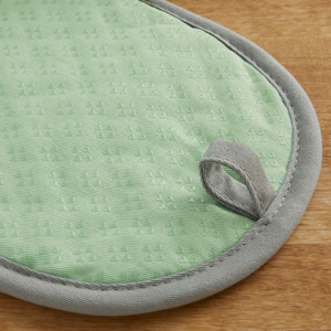 Kitchen Aide Asteroid Oval Pot Holder
