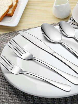 Silverware Set 300X400