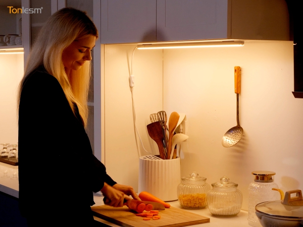 under cabinet lighting