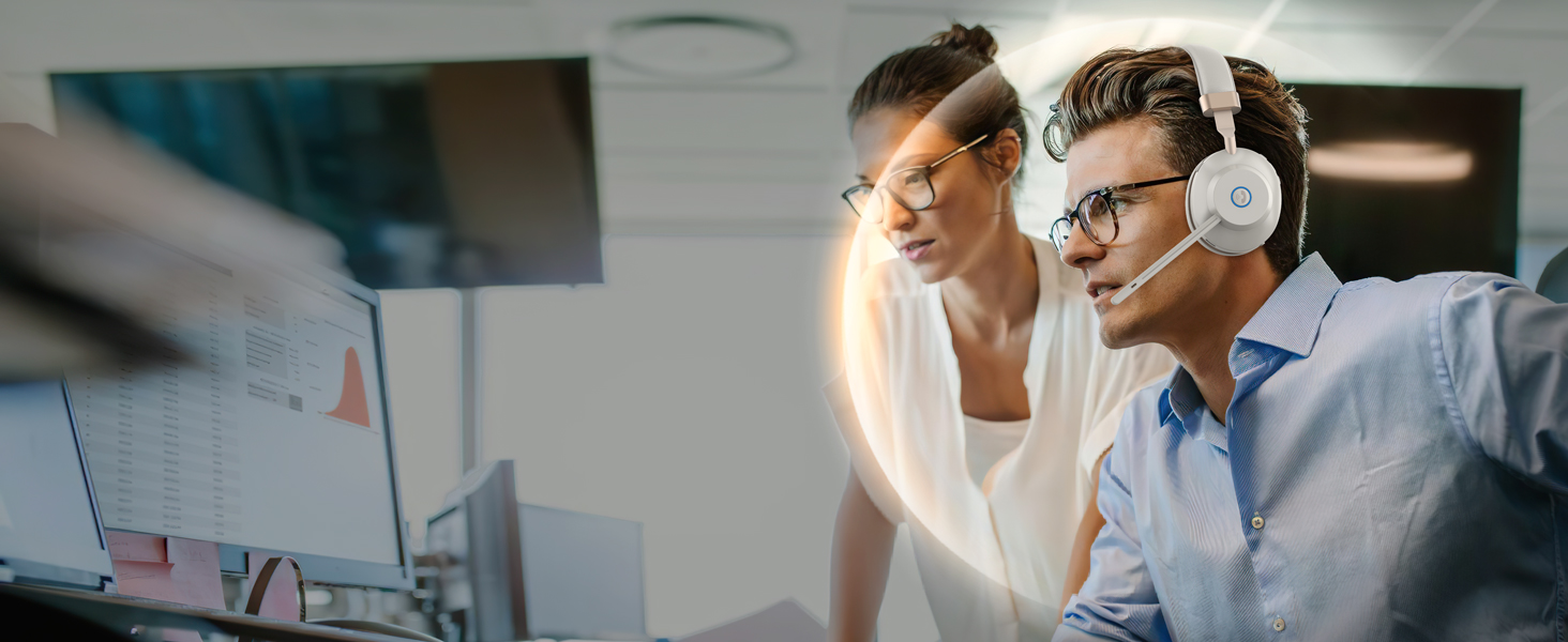 noise cancelling headphones with mic