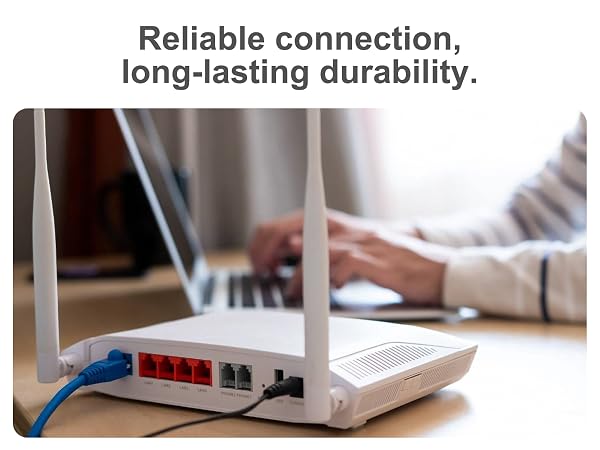 Premium gold-plated 3-pronged design ensures a stable connection
