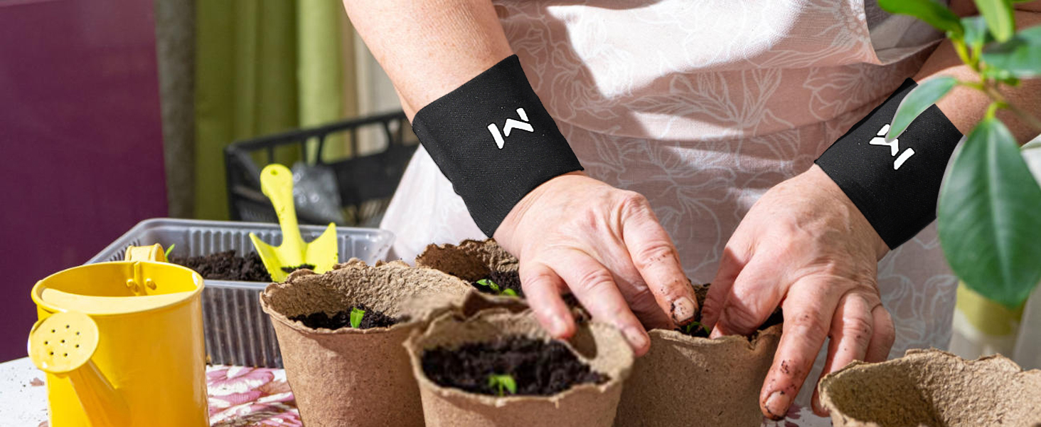 wrist compression sleeve