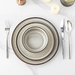 DINNERWARE SETS