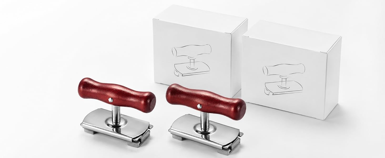 what comes in the set with two jar openers and two white paper boxes Character Count: 68
