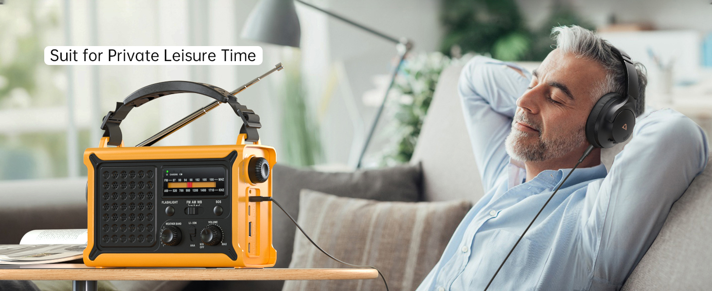 radio with headphone