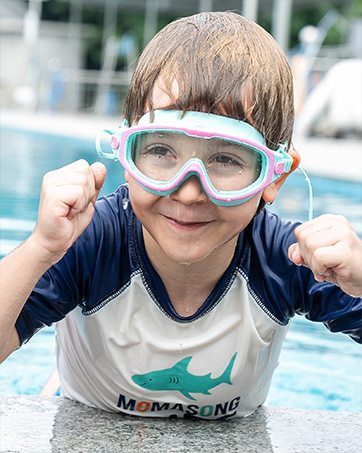 blue swim goggles