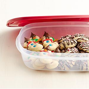 Use for homemade treats–everyone's favorite gift!