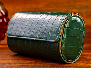 Beautifully crafted material and stitching.