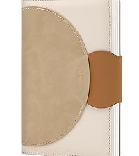 https://m.media-amazon.com/images/S/aplus-media-library-service-media/a0b18605-45b4-4a71-8a7c-f344c0ada4f6.__CR0,75,2000,2250_PT0_SX200_V1___.jpg