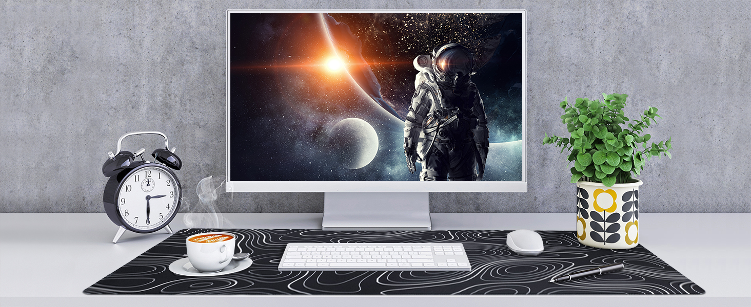 black mouse pad