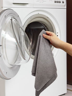 roll of microfiber towels
