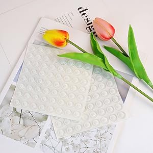 Clear glass table top bumpers display