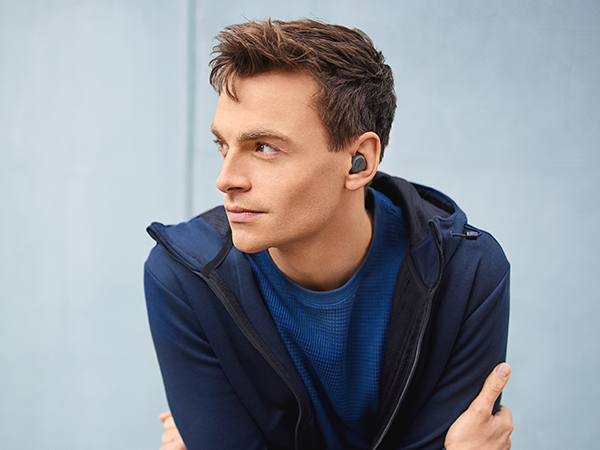 Engineered for rich, full bass, powerful customizable sound & 4 mics for clear calls on the go