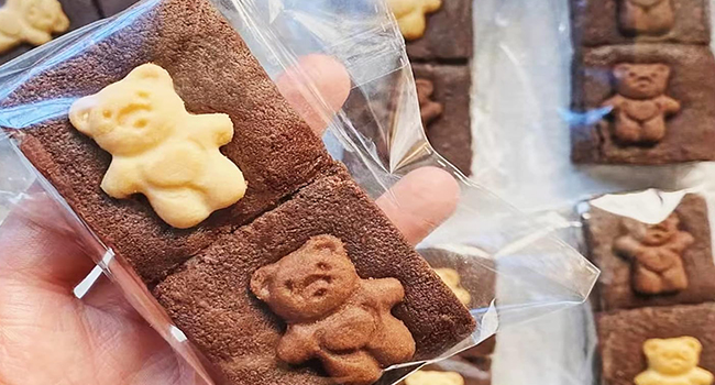 seal-sealing cookie bags