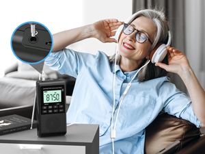 3.5mm headphone radio