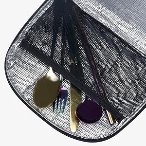 Internal mesh bag