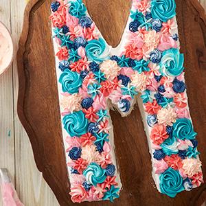 letter cake pan, monogram cake pan, cake decorating, buttercream flowers,