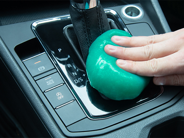 cleaning gel for car detailing