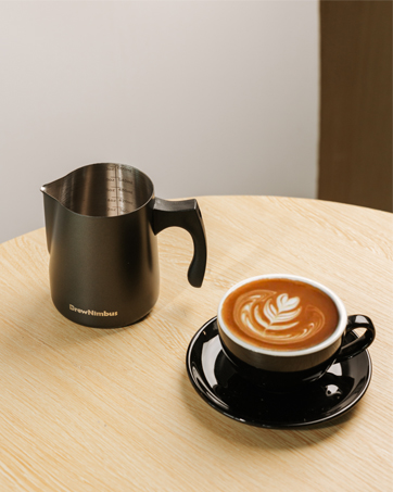 milk frothing pitcher