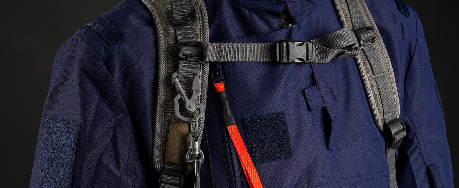 carabiner clasp