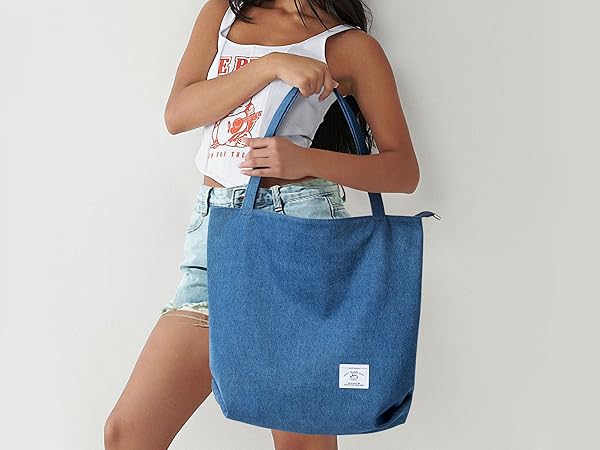 tote bag pockets
