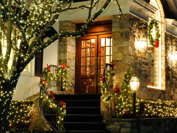 warm christmas lights ourdoor