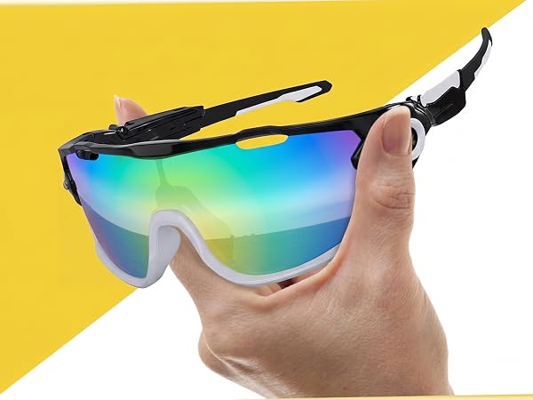 https://m.media-amazon.com/images/S/aplus-media-library-service-media/1cf4cf33-fe9d-4993-afb6-be1b2f7fcf9b.__CR0,0,1200,900_PT0_SX600_V1___.jpg