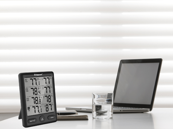 Wireless indoor thermometer for home