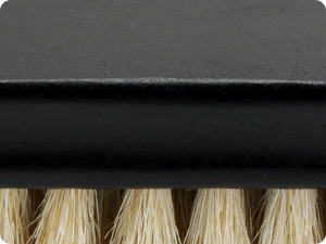 comfortable grip of premium white horsehair brush