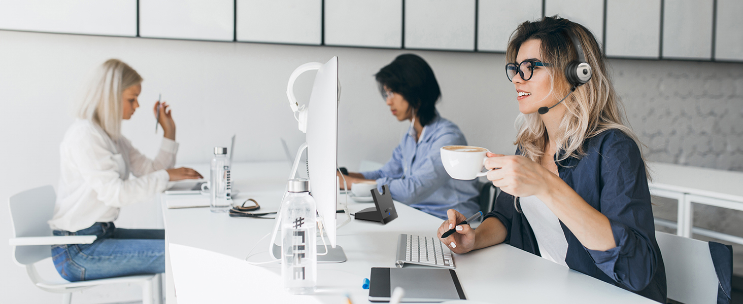 LEVN wireless headset can eliminate background noise so that calls are not affected