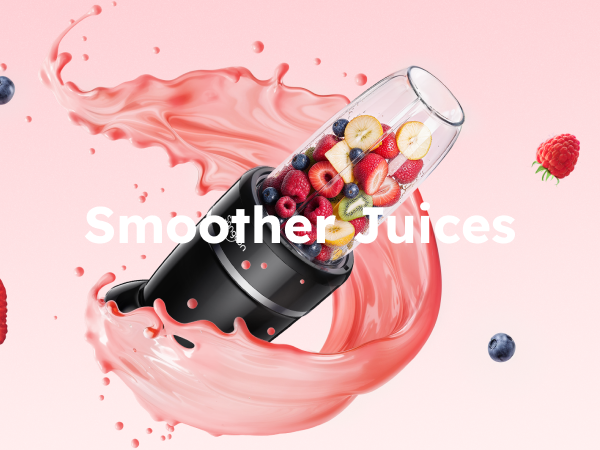 Sangcon blender blending strawberries, berries, bananas, and kiwi into a smooth fruit drink.