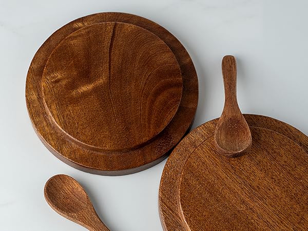 salt and pepper bowls