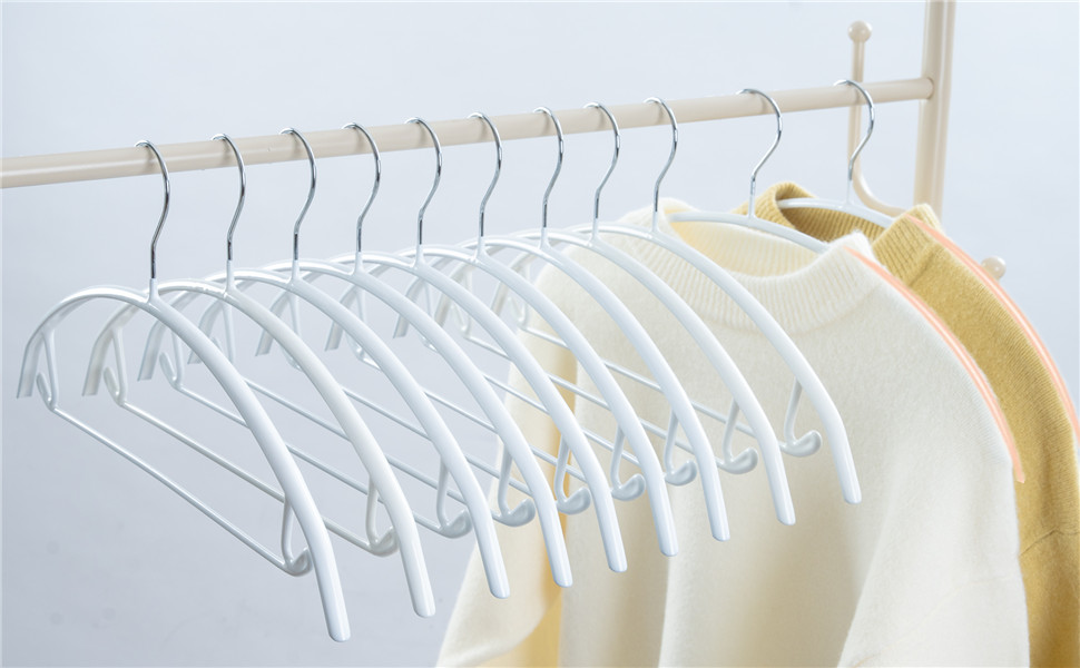 No shoulder mark hanger