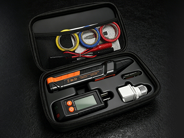 Circuit Breaker Finder with GFCI Outlet Tester