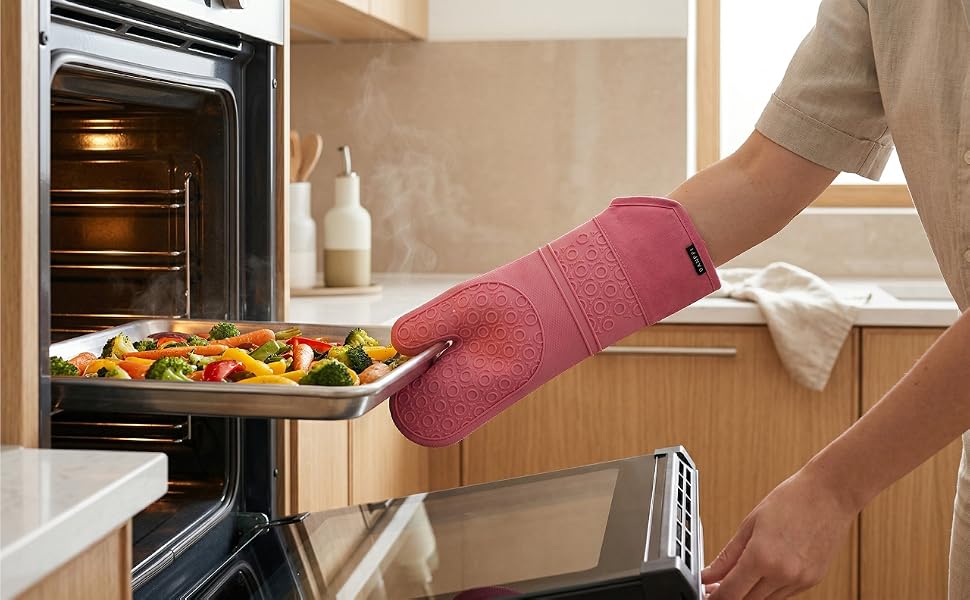 Extra-Long Heat Protection & Non-Slip Grip