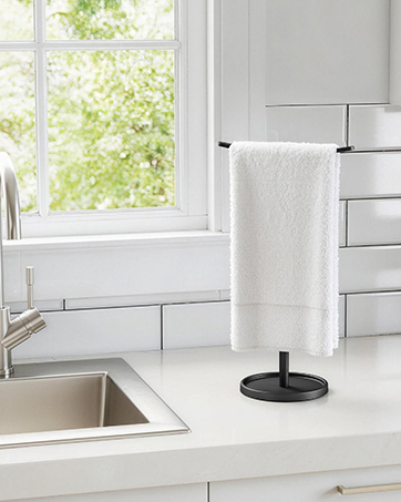 Height adjustable hand towel holder