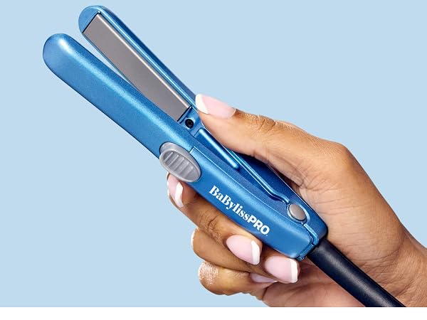 NANO TITANIUM mini hair straightener