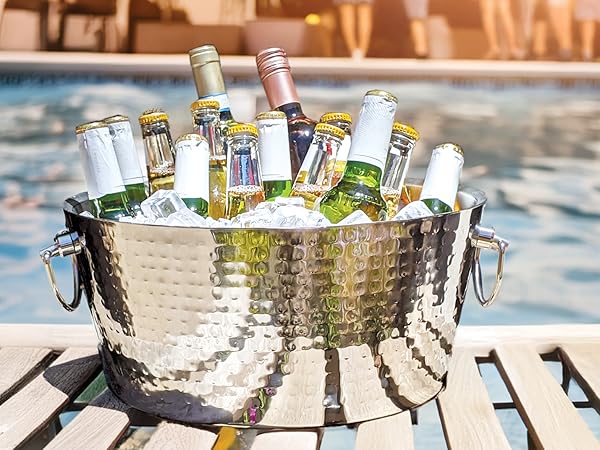 BREKX Anchored double walled and insulated ice buckets for parties.