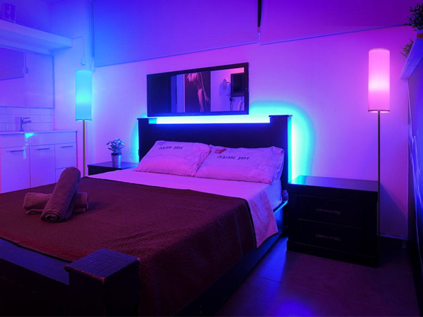 Simple to create the perfect Ambiance in your Bedroom