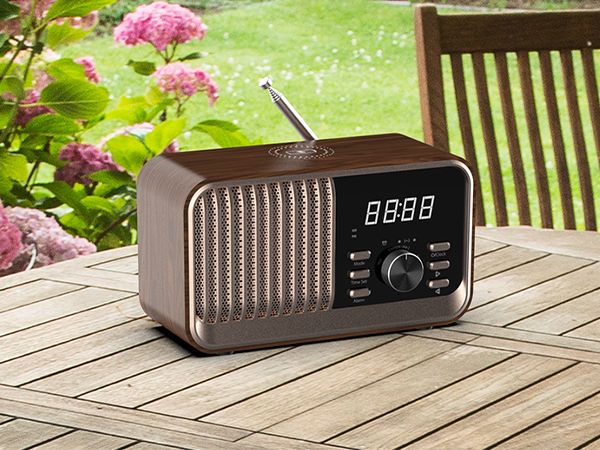 retro radio bluetooth speaker