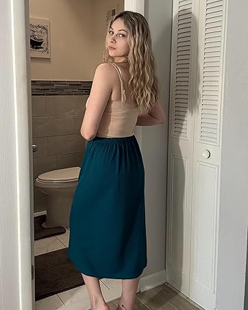 https://m.media-amazon.com/images/S/aplus-media-library-service-media/66b89c60-3096-4ad4-9fec-d3565b4f810d.__CR186,543,1930,2415_PT0_SX362_V1___.jpg
