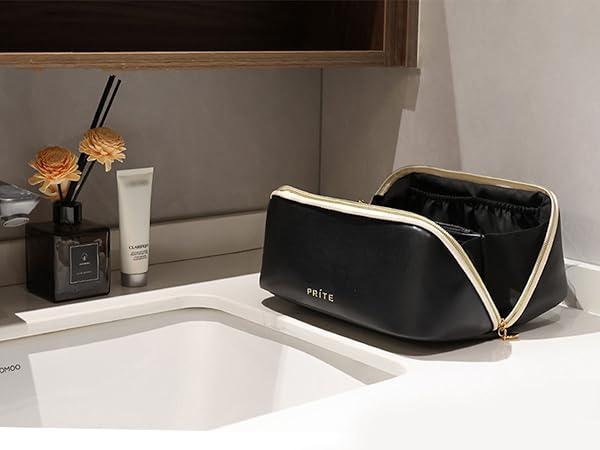 travel cosmetic bag