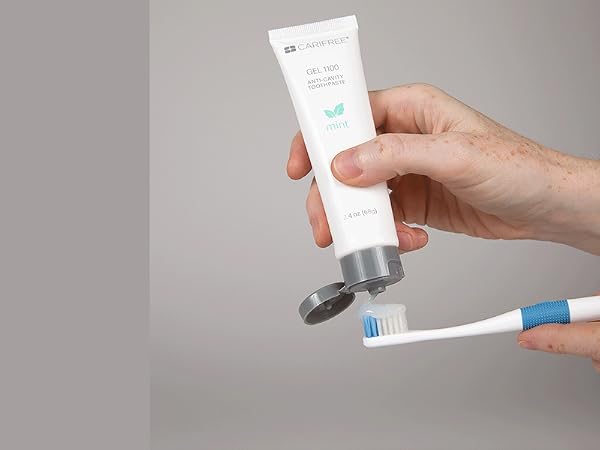 Carifree Gel 1100 Mint with toothbrush