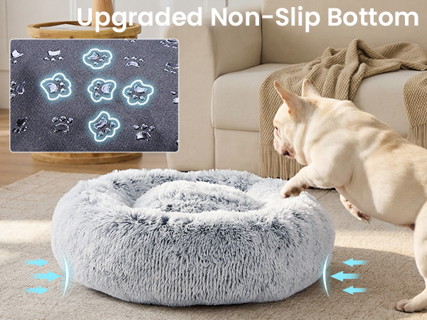 Non-slip dog bed