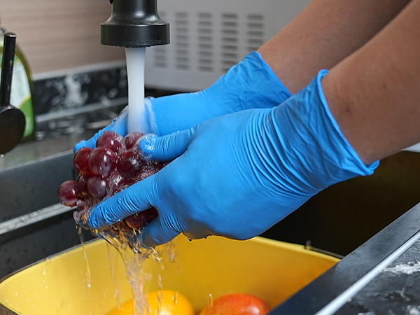 3.5 mil nitrile gloves